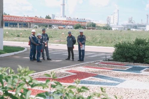 На «Аммонии» подвели итоги конкурса на лучшее летнее оформление территорий цехов