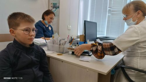 Сотрудники детской поликлиники Менделеевской ЦРБ напоминают о безопасности на воде