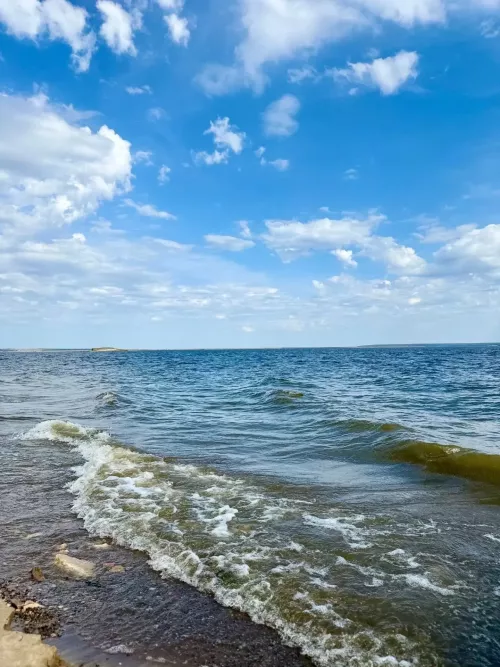 Тёплая погода с переменной облачностью ожидается в Менделеевске 11 августа
