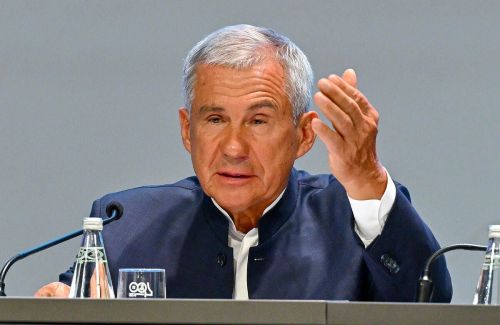 Минниханов призвал соблюдать меры безопасности при угрозе БПЛА после трагедии в Нижнекамске