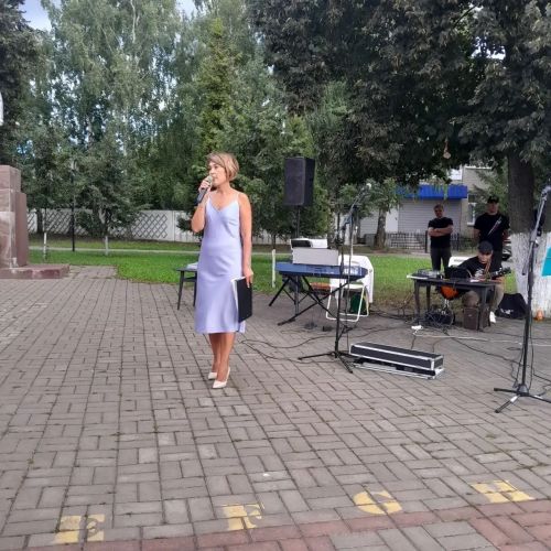 Гусли, поэзия и песни: фестиваль «Ритмы лета» собрал артистов в Менделеевске