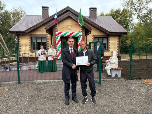 В День республики и города в Менделеевском районе открыли здание исполкома в Тураево