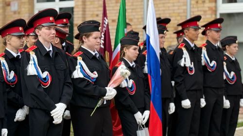 В школе №4 Менделеевска прозвенел первый звонок для 25 первоклассников