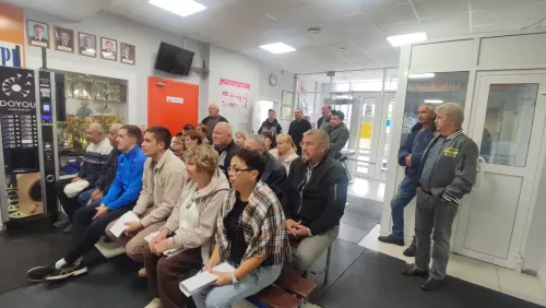 В «Айсберге» обсудили подготовку к новому хоккейному сезону