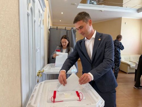 Глава Менделеевского района проголосовал на выборах в Госдуму