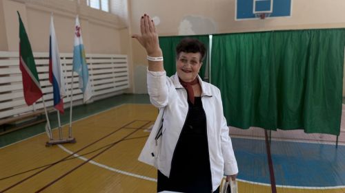 Почётный гражданин Менделеевска Любовь Сорокина проголосовала в первый день выборов