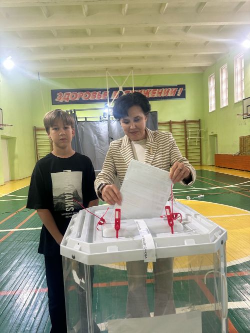 Заместитель главы Менделеевского района Лейсан Галеева исполнила гражданский долг