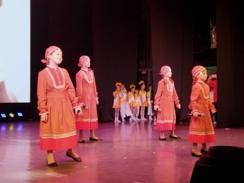 Мамам Менделеевска посвятили праздничный концерт