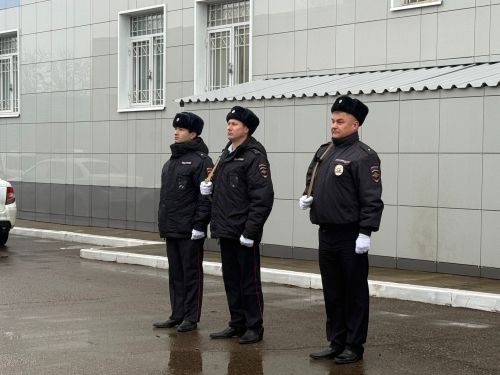 В Менделеевске прошёл День памяти погибших сотрудников МВД