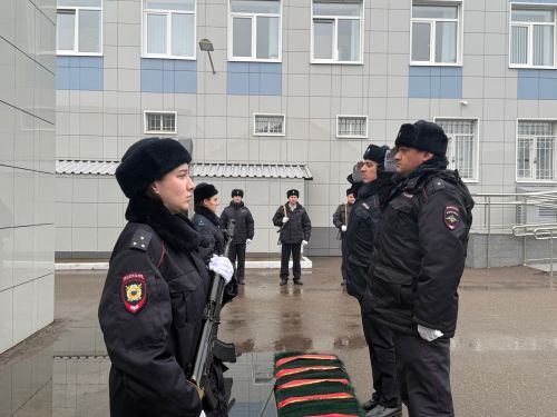 В Менделеевске прошёл День памяти погибших сотрудников МВД