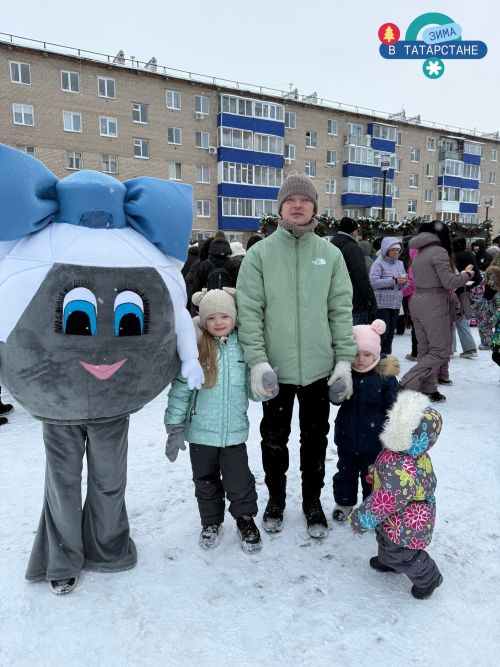 Гастрофестиваль «По‑Менделеевски‑2» собрал жителей города в сквере «Атмосферы»
