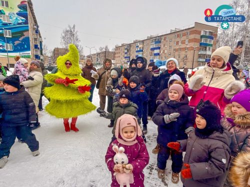 Гастрофестиваль «По‑Менделеевски‑2» собрал жителей города в сквере «Атмосферы»