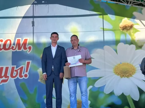 Парад дружбы народов в Менделеевске