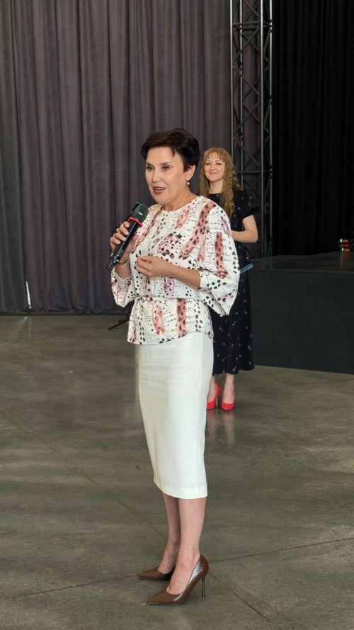 В Менделеевске чествовали студентов Университета третьего возраста