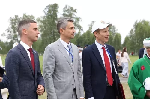 Команда Менделеевска организовала праздничную площадку на Сабантуе в Курганской области