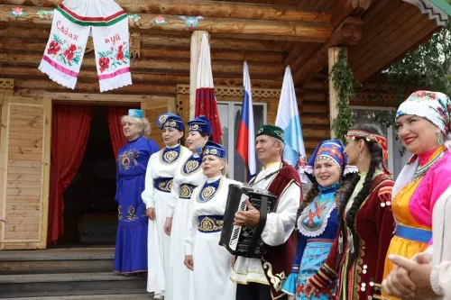 Команда Менделеевска организовала праздничную площадку на Сабантуе в Курганской области