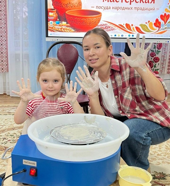 В детском саду «Сказка» Менделеевска открылась гончарная мастерская
