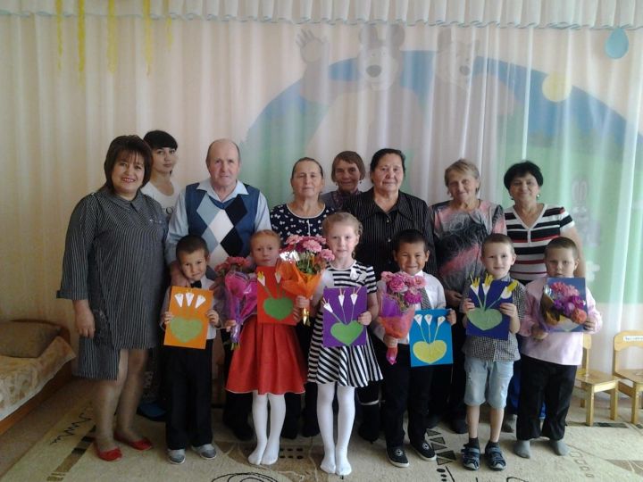 В детском саду "Ромашка" прошел концерт, посвященный Дню дошкольного работника