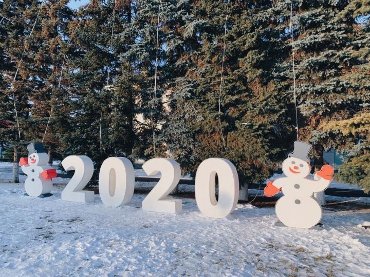 Менделеевск продолжает преображаться к Новому году и Рождеству