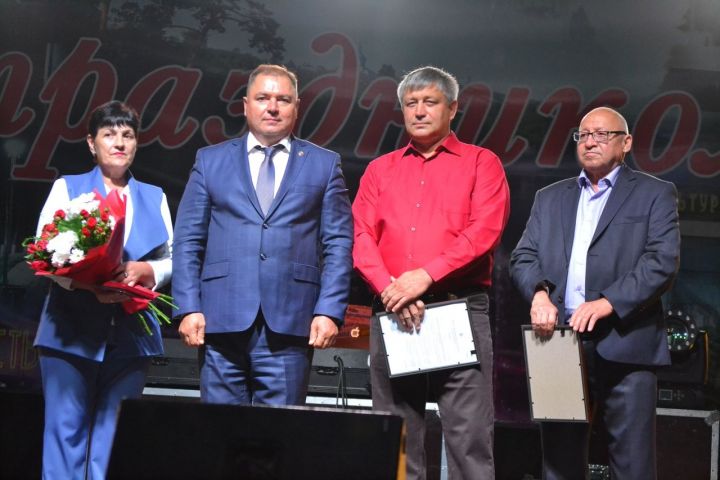 В рамках празднования Дня города работнику АО «Аммоний» присвоили звание «Заслуженный химик»