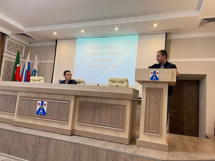 В Менделеевске провели аппаратное совещание Исполнительного комитета