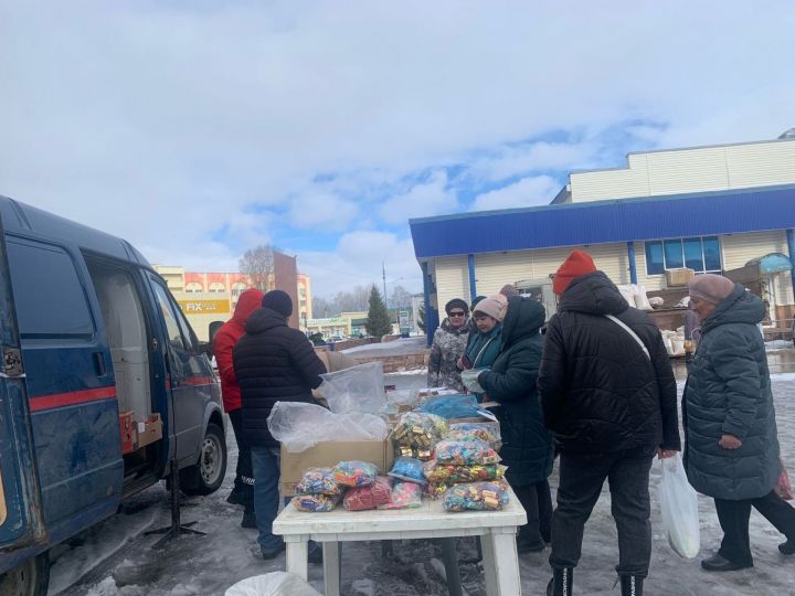 В Менделеевске продолжаются весенние сельхозярмарки