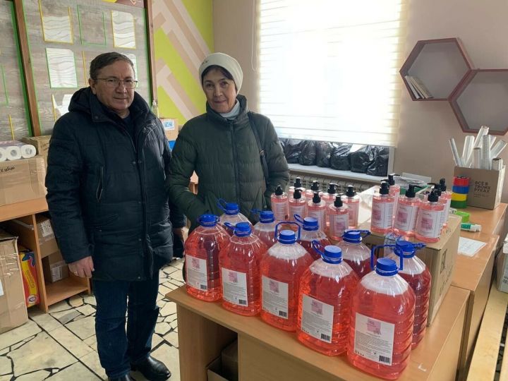 Менделеевцы направят в поддержку бойцам спецоперации одеяла и окопные свечи