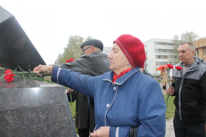 В Менделеевске состоялся митинг, посвящённый 37-й годовщине аварии на Чернобыльской АЭС