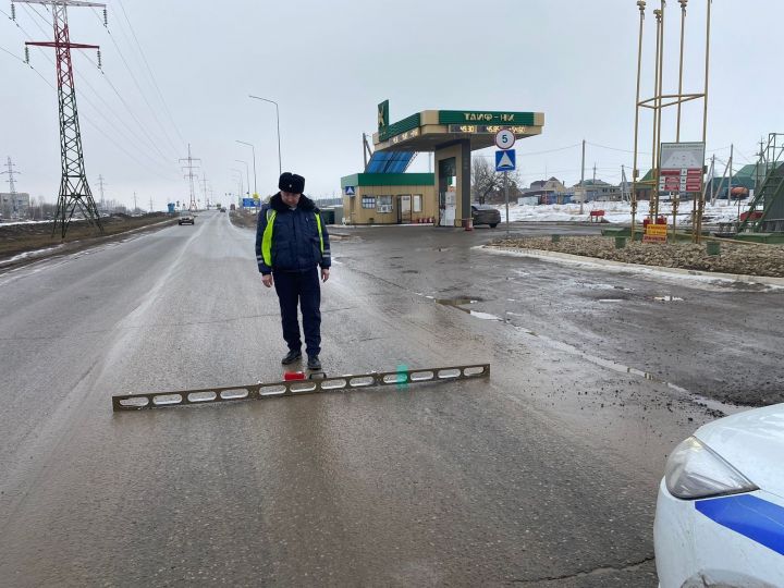 В Менделеевске проверили состояние безопасности движения на улично-дорожной сети