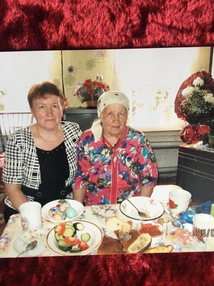 Менделеевлы Екатерина Краснова 95 яшен билгеләде