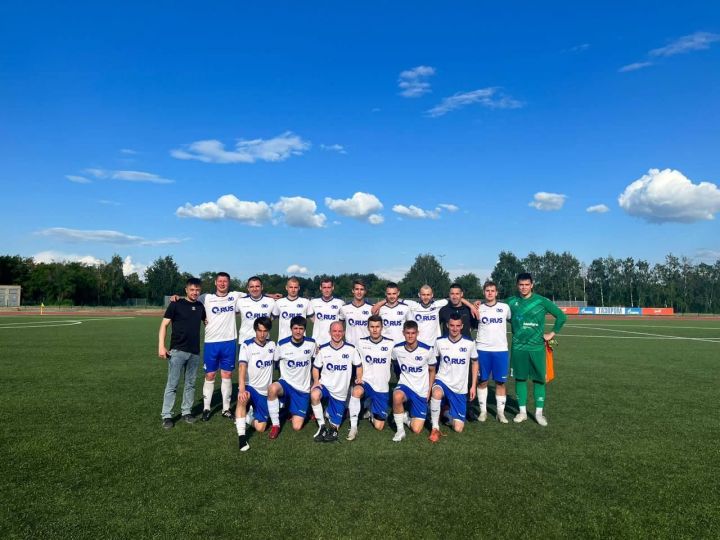 Менделеевские футболисты стали первыми