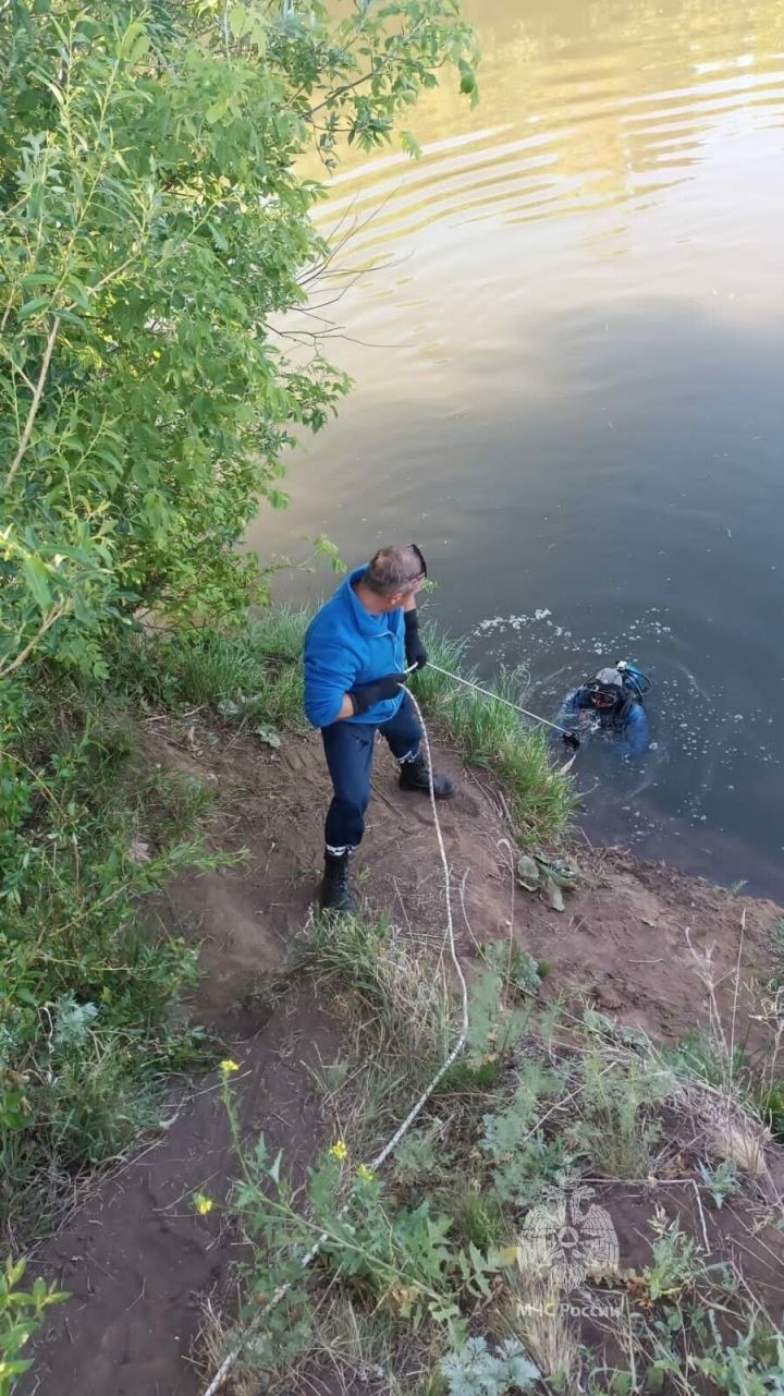 Мужчина в РТ рыбачил и упал в воду: его тело нашли водолазы