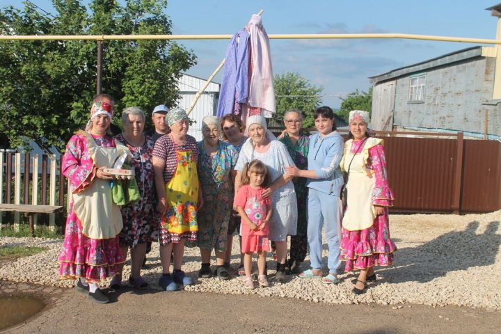 В Ижёвском поселении собирали подарки для участников состязаний на Сабантуй