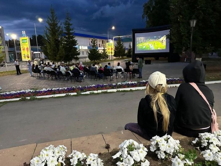 Кинотеатр «Юность» организует уличный показ фильма «Я была на войне» от театра имени Ахунова