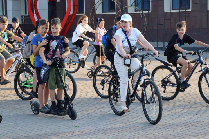 В Менделеевске состоялась уникальная велоэкскурсия