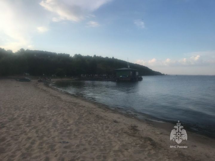 В Татарстане на Волге мужчина упал с сапборда и утонул