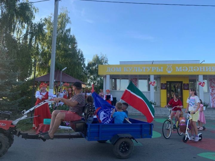 В Тат.Челнах прошел Яблочный Спас