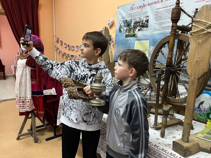 В Мунайкинском СДК провели день музейного селфи