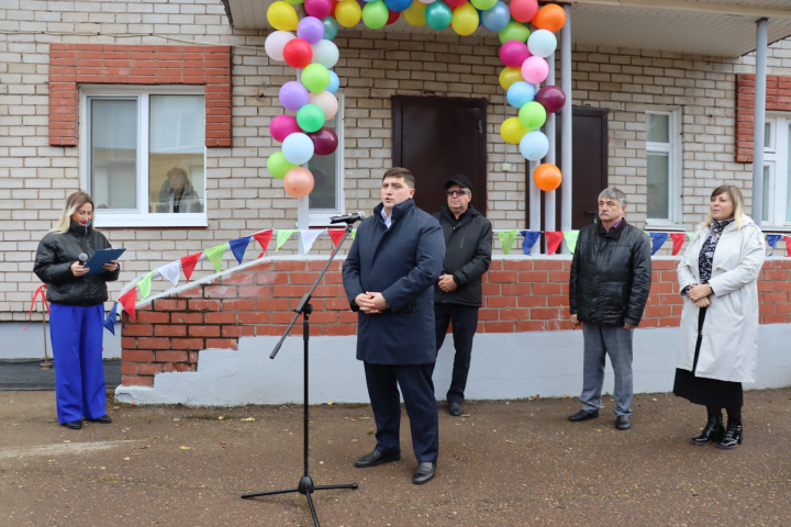 В приюте для детей и подростков «Камские Зори» Менделеевска открылась столярная мастерская