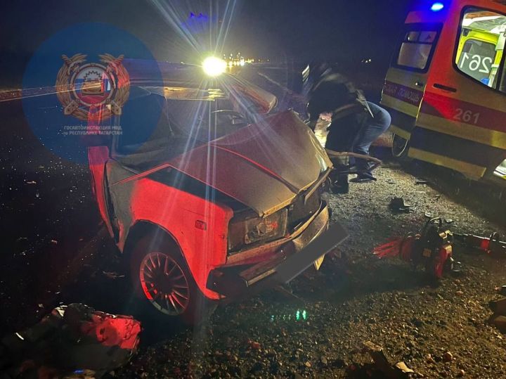 В Татарстане три человека погибли в ДТП с двумя легковушками и грузовиком