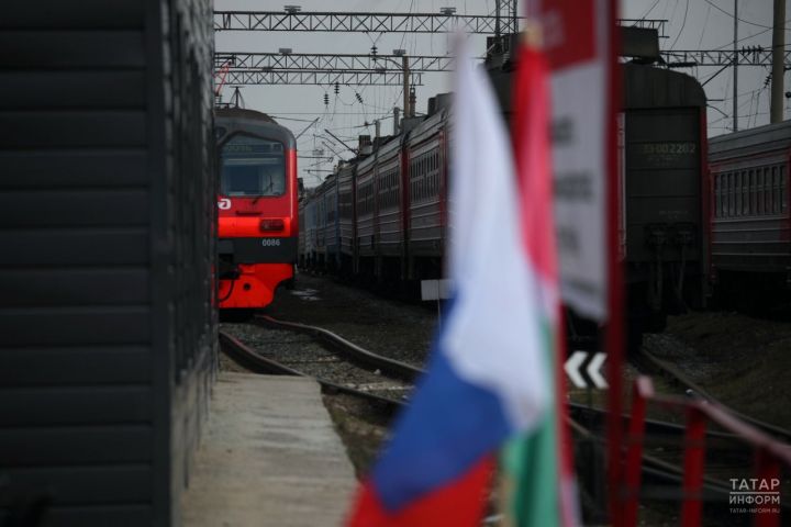 Составность пригородных поездов увеличена на ноябрьские праздники