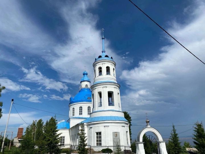 Расписание служб в Богоявленском храме Менделеевска