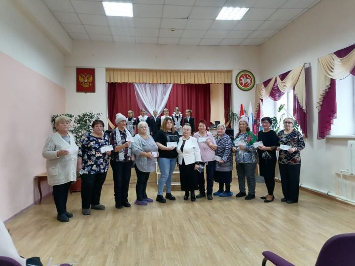 На поселке состоялся концерт к Дню матери