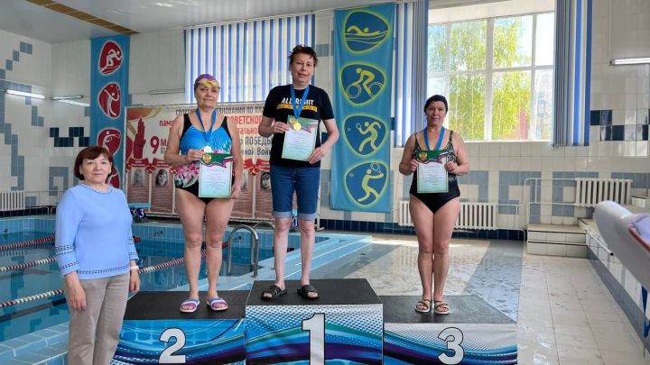 В Менделеевске прошли соревнования по плаванию в рамках спартакиады пенсионеров «Третий возраст»