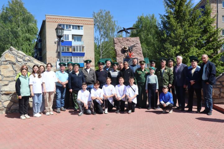 В День пограничника в Менделеевске чествовали ветеранов этого рода войск