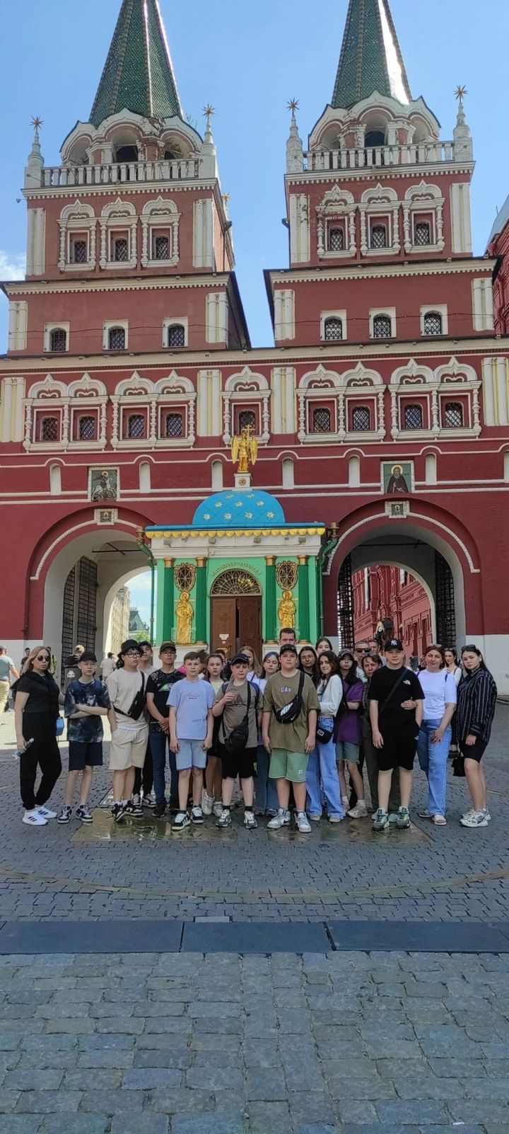 Менделеевские школьники посетили Москву на каникулах