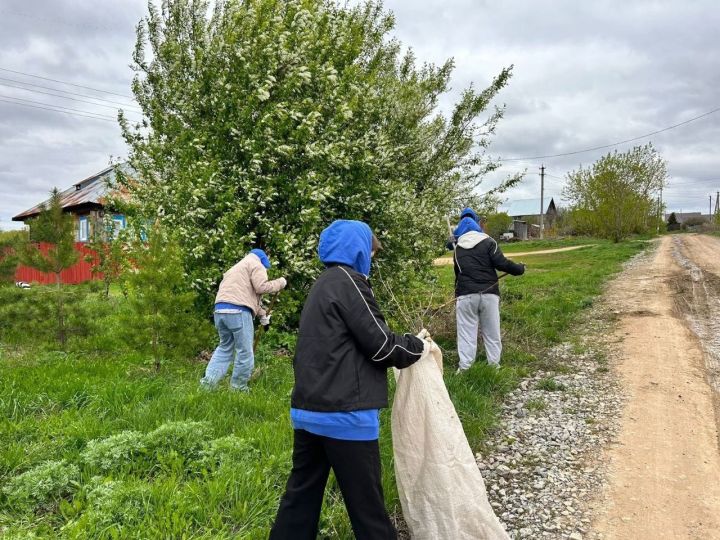 В Менделеевске прошла традиционная акция «Обелиск»