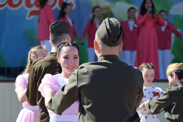 Менделеевцев приглашают на «Вальс Победы»