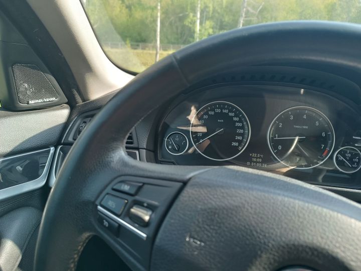 Эксперт назвал предметы, которые опасно оставлять в салоне автомобиля летом