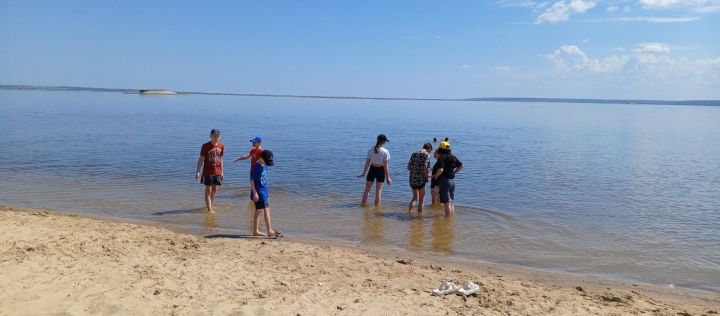Воспитанники социального приюта «Камские зори» Менделеевска посетили пляж